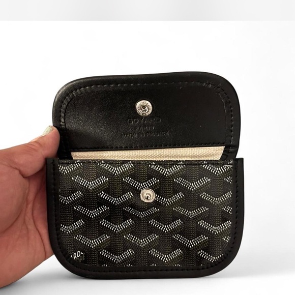 Stylish Black Tote Bag - Picture 3 of 4